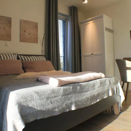 Ferienwohnung Husenbude Im Sonnigen Apartamento *